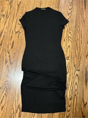 Popular Basics Black Short-Sleeve Midi Bodycon Dress
